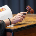 Počas aukcie sa dražilo 70 diel od 53 popredných slovenských výtvarníkov | Foto: TS