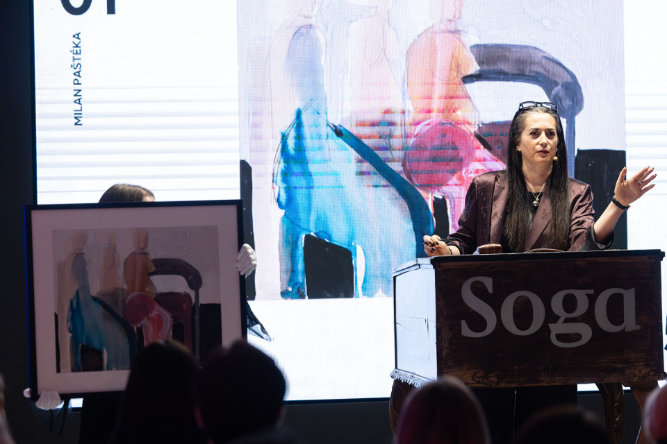 Počas dražby rezenovalo aj dielo Milana Paštéku - Tri dievčatá z roku 1975 | Foto: TS