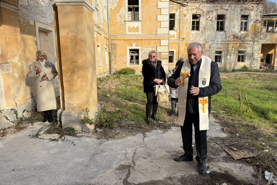 Priestor pred rekonštrukciou požehnali | Foto: Zuzana Benková, Trnavské rádio