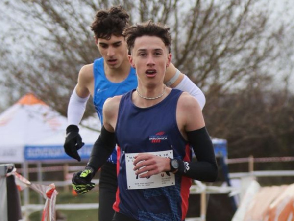 V priamom súboji zdolal Filipa Jančíka zo Slávie STU Bratislava. | Foto: Karyna Marčenková, SAZ