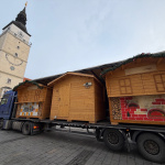 Do centra privážajú stánky | Foto: Trnavské rádio