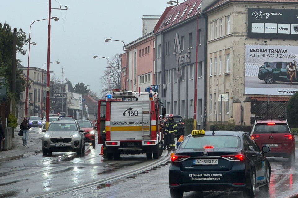Nehoda v Trnave na Sladovníckej | Foto: Trnavské rádio