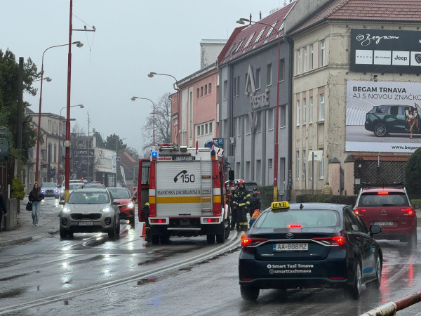 Nehoda v Trnave na Sladovníckej | Foto: Trnavské rádio