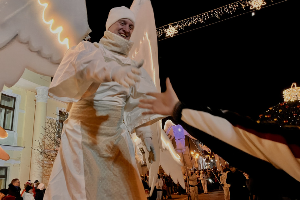 Anjel z alegorického sprievodu Hlavnou I Zdroj: Trnavské rádio 