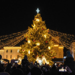 Stromček sa v Trnave zažal I Zdroj: Trnavské rádio 