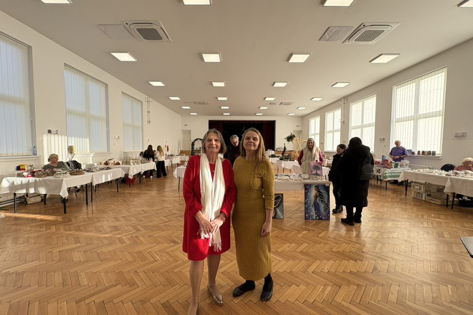 Dagmar Kurincová a Marta Genčúrová spoluorganizujú už 17. ročník výstavy | Foto: Michaela Martišíková, Trnavské rádio