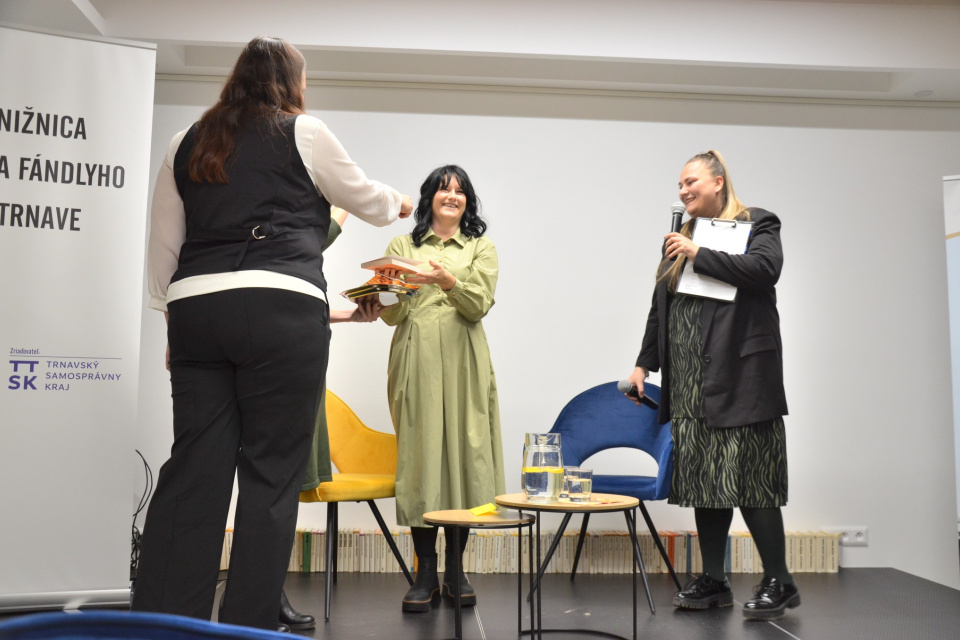 Lina Elys krstila knihu v Trnave | Zdroj: Knižnica Juraja Fándlyho v Trnave