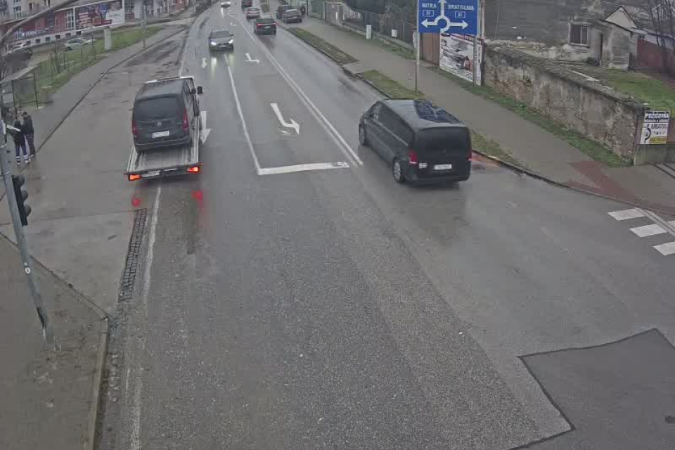 Čiastočne je blokovaný jeden pruh. | Foto: Trnava