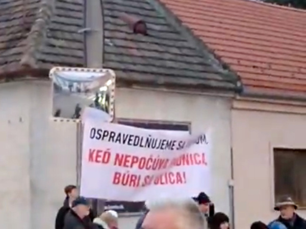 Prostest na ulici 9. mája. | Reprofoto: Fb