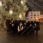 Koledníci pri stromčeku I Zdroj: UFS Trnafčan