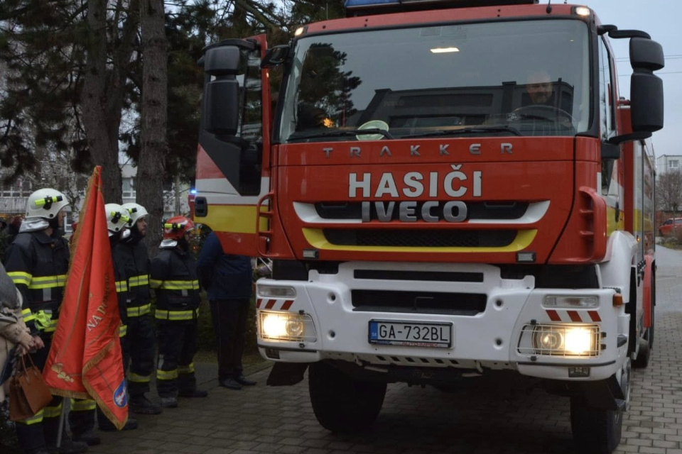 Ako vianočný darček dostali vozidlo IVECO Trakker | Foto: DHZ Šoporňa