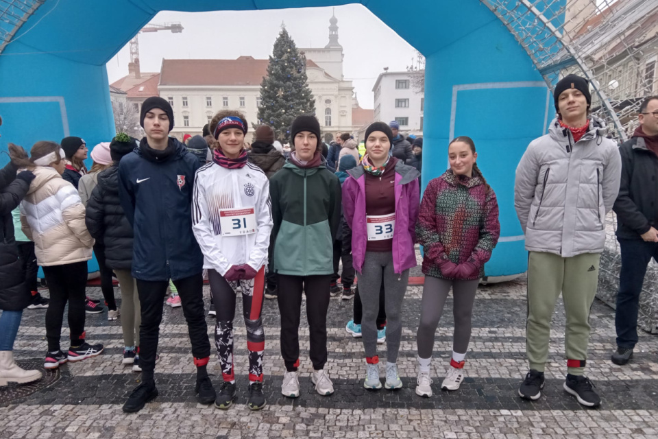 Minuloročný beh na Trojičnom námestí | Zdroj: Atletický klub AŠK Slávia Trnava