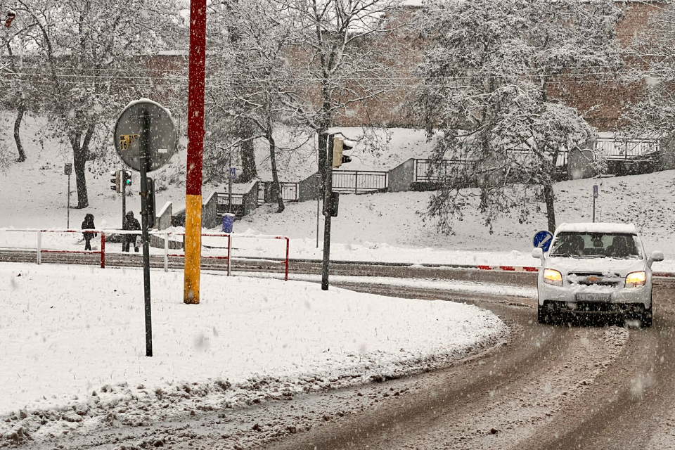 Sneženie v Trnave, Starohájska ulica | Foto: red.
