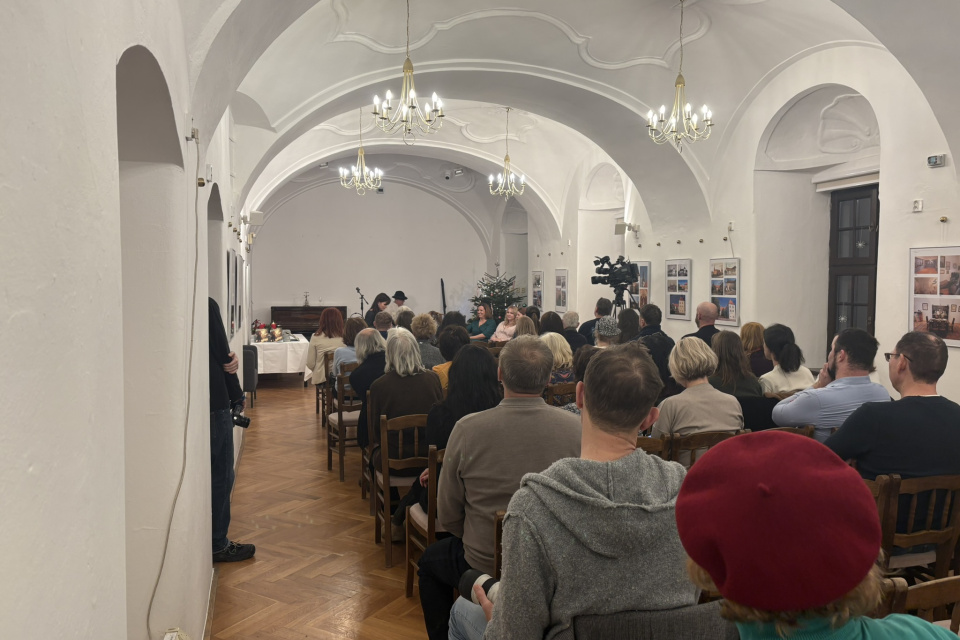 Prezentácie sa zúčastnilo niekoľko zvedavých divákov | Foto: Michaela Martišíková, Trnavské rádio