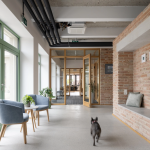 Obnovený areál v Piešťanoch | Zdroj: Alex Shoots Buildings