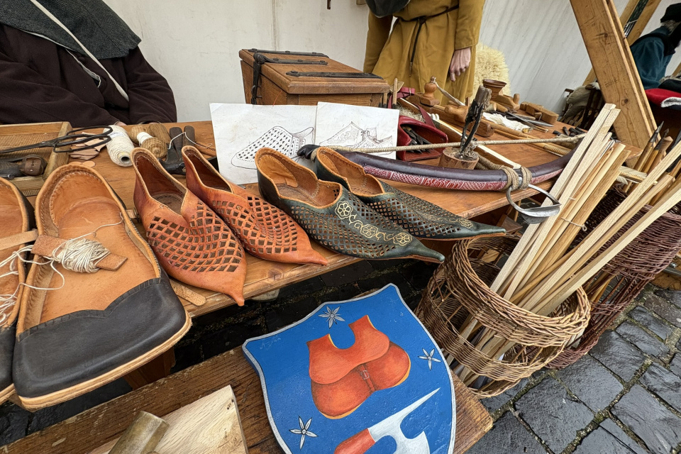 Topánky pre šľachtu sa vyrábajú z jemnejšej kože | Foto: Michaela Martišíková, Trnavské rádio