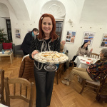 Koláčiky ponúkla aj pani riaditeľka múzea | Foto: Michaela Martišíková, Trnavské rádio