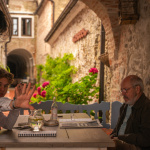 Vo filme si zahrali aj známi herci | Zdroj: Archív Dávida Durdjaka