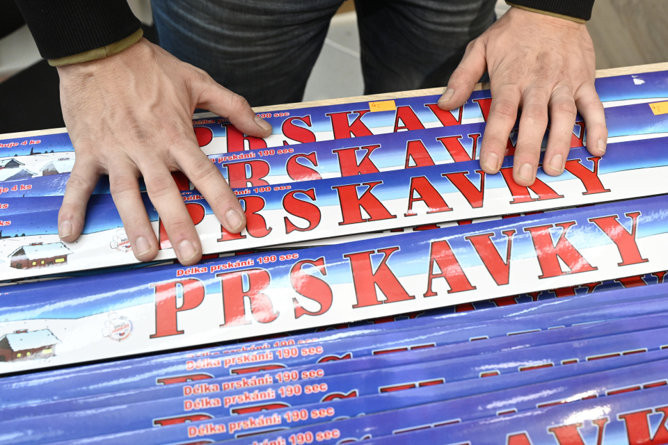 Prskavky sú snáď najbežnejšou formou sveletnej zábavy I Zdroj: TASR