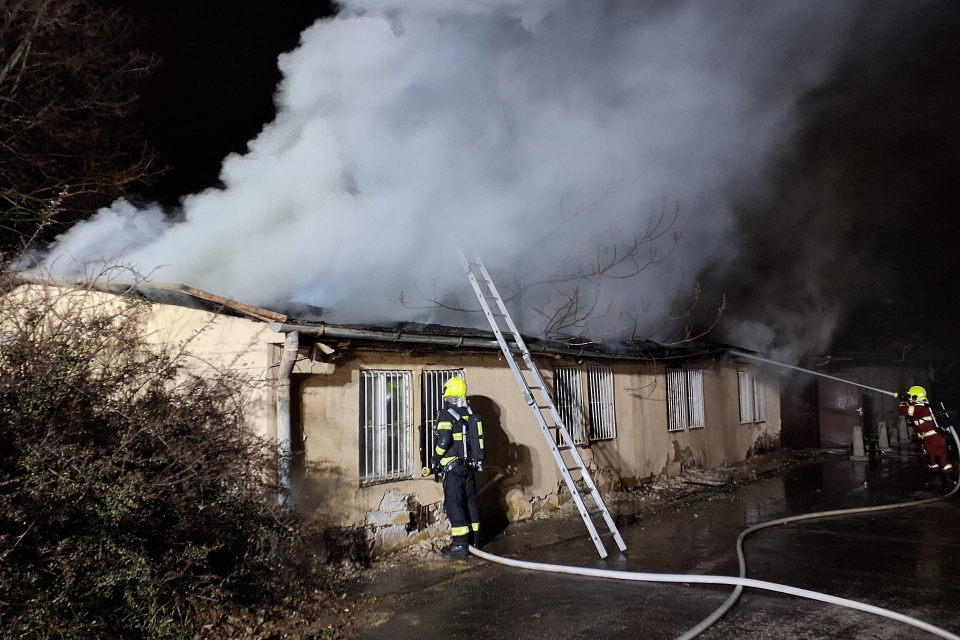Zasahovalo sedem trnavských hasičov. | Foto: HaZZ