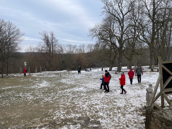 Na Katarínku prichádzajú prví návštevníci | Zdroj: Katarínka