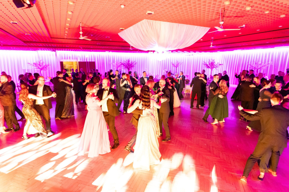 Plesovú sezónu otvára na Záhorí ples v Senici | Zdroj: fb mesto Senica 