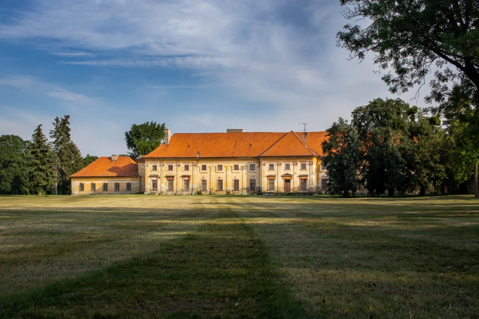 Obnova kaštieľa je nevyhnutná | Zdroj: Google/Robert Pakozdy
