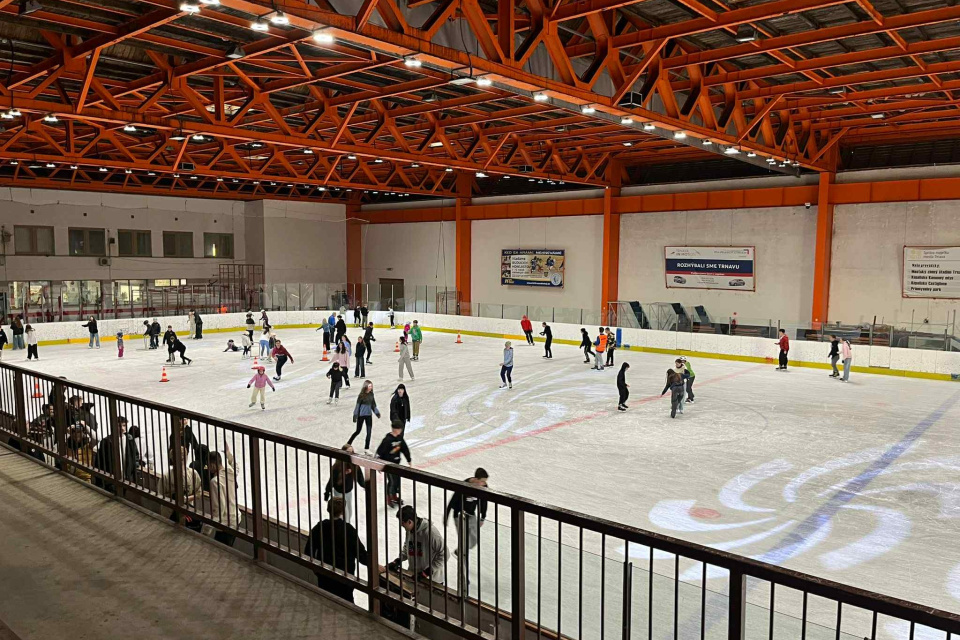 Korčuľovanie je obľúbenou zimnou aktivitou | Zdroj: mesto Trnava 