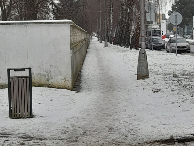 Neodhrnutý chodník od cintorína v Senici | Foto: Fb Mesto Senica/Katarina Dusikova