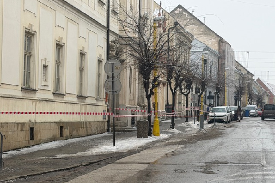 Rešpektujte tiež osadené pásky či zábrany. | Foto: Trnavské rádio