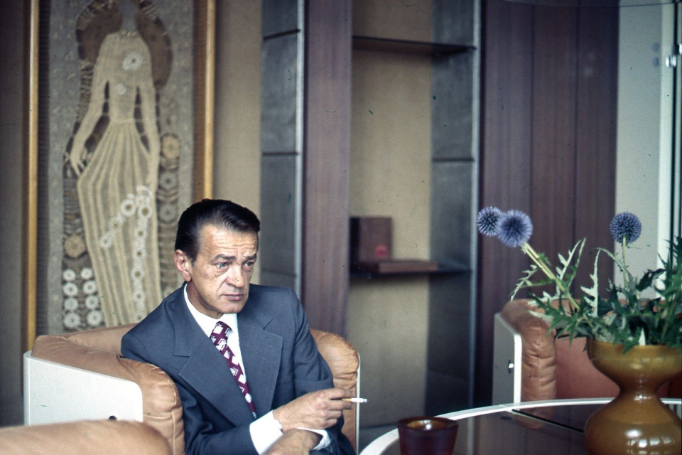 Miroslav Válek v roku 1977 v pracovni. | Foto: M. Borodáčová - ČSTK