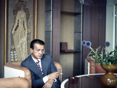 Miroslav Válek v roku 1977 v pracovni. | Foto: M. Borodáčová - ČSTK