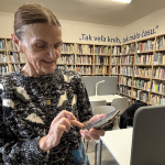Knižnica pomôže, ak si neviete rady s modernými technológiami | Zdroj: Záhorská knižnica