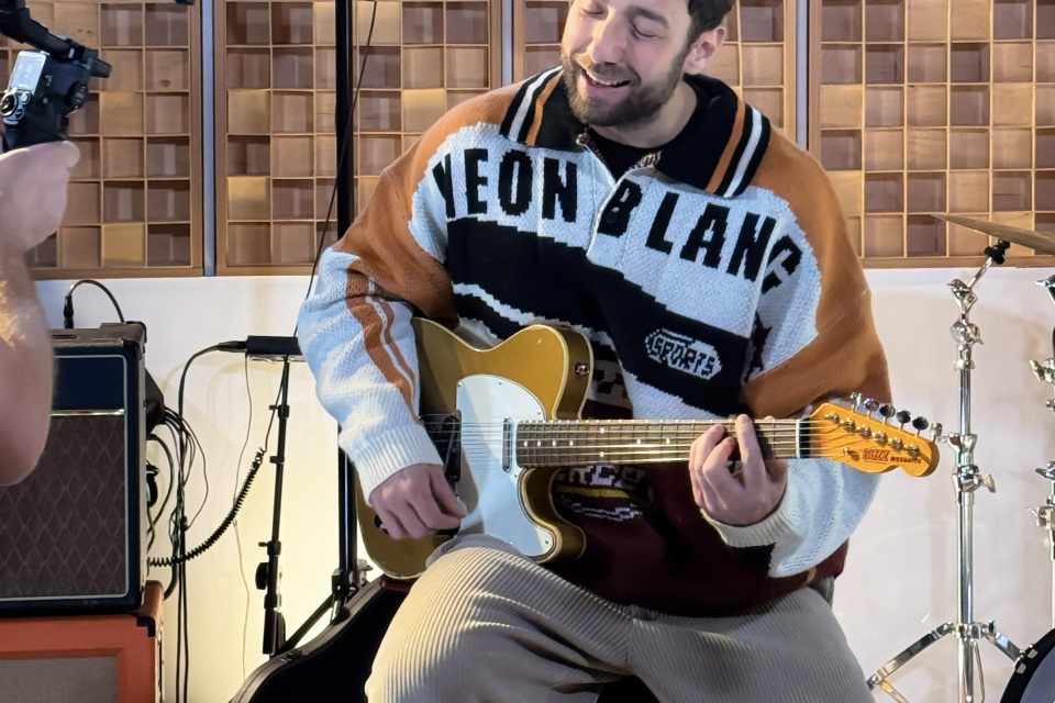 Bystrík počas nahrávania klipu k hudobnej novinke SLZA I Zdroj: Street Production