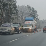 Odťahová služba po čase informovala, že tirák je už preč. | Foto: Pavlína Djadík Verešová, Dopravný servis SE, SI a okolie