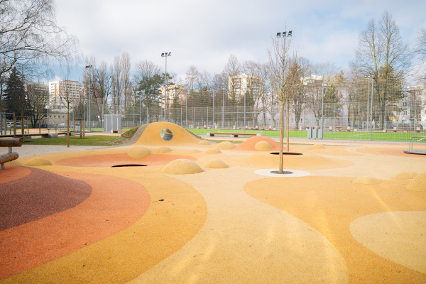 Časť obnoveného areálu na Kornela Mahra. | Foto: Trnava