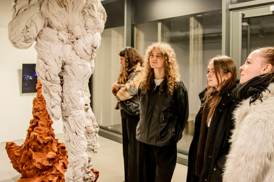 O výstave porozpráva autorka aj kurátorka | Zdroj: TS Malý Berlín 