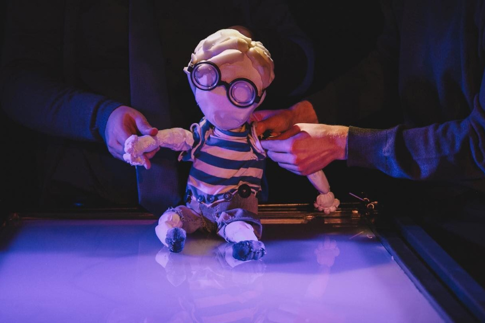 Pre pán Sova nevie zaspať? To sa dozviete v Malom Berlíne | Zdroj: Divadlo Spozavoza