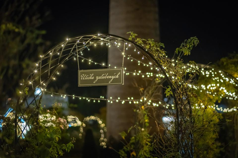 Okrem chutnej večere zažijete aj príjemnú atmoséféru | Zdroj: Medolandia 