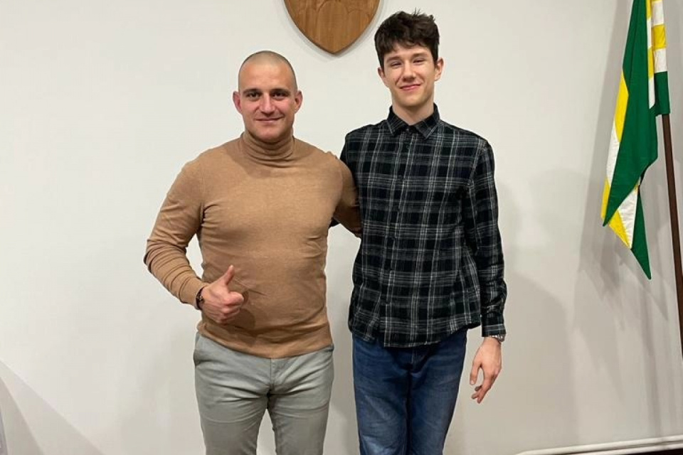 Starosta David Matula s krasokorčuliarom Adamom Hagarom v roku 2024 | Zdroj: Boleráz