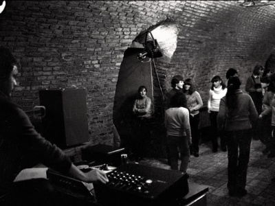 Tanečné zábavy a diskotéky boli pre Klub Mladých Fortuna charakteristické | Zdroj: Roman Beňo (FB), Foto: Magda Borodáčová