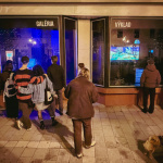 Snímka z vernisáže v Galérii Výklad. | Foto: dv, redakcia Trnavské rádio