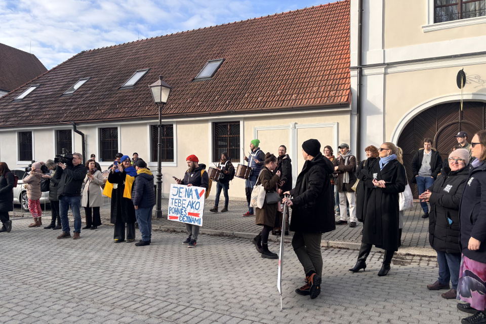 Protestujúci študenti aj dospelí | Foto: Zuzana Benková, Trnavské rádio