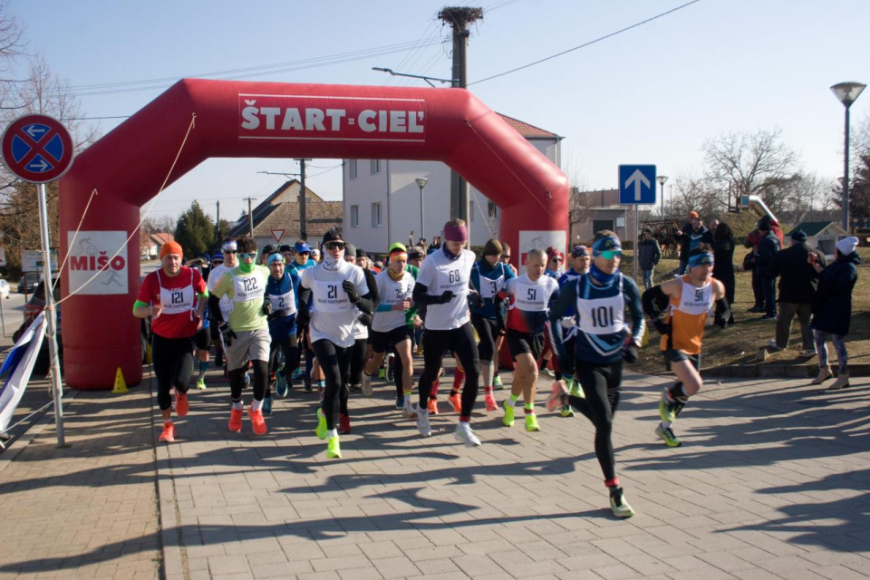Suchovská 15 odštartuje v niekoľkých kategóriách, aktuálny ročník hlási novinku (Foto - 2025) | Zdroj: obec Suchá nad Parnou