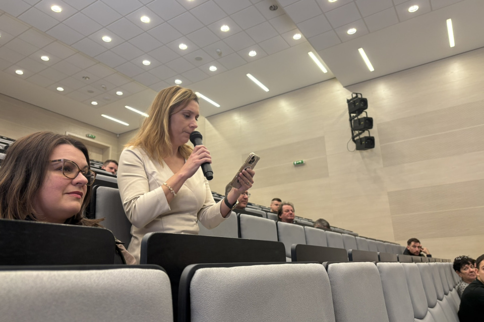 Do diskusie sa po skončení TK pridala viceprimátorka Trnavy | Foto: Michaela Martišíková, Trnavské rádio