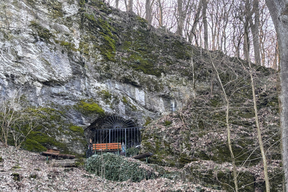Skalná kaplnka z 19. storočia | Foto: Zuzana Benková, Trnavské rádio