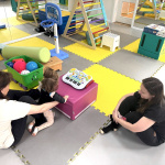 Za fyzioterapeutkou chodia rodičkmi s deťmi z celého Slovenska aj zo zahraničia I Zdroj: Trnavské rádio 