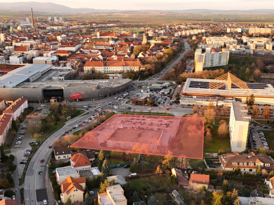 Pozemok, na ktorom sa bude stavať | Zdroj: TS