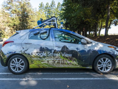 Na cestách v Trnavskom kraji môžete v najbližších mesiacoch stretnúť toto výrazné auto s kamerou na streche | Zdroj: Pixabay