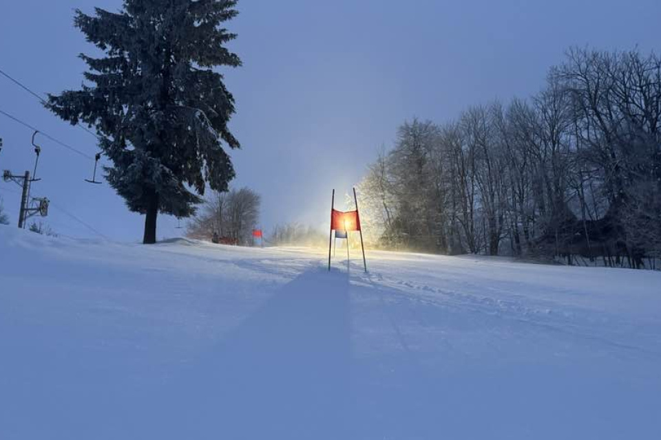 Lyžiarským strediskám sa pošťastnili dni s dostatkom snehu | Zdroj: LK Baba 